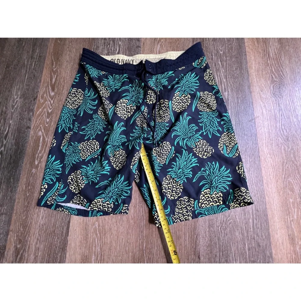 Old Navy Board Shorts Mens 32 Navy Blue Pineapple Print Excellent Tropical Swim